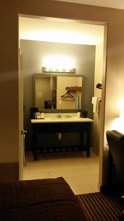 Atria Inn & Suites Three Rivers Room photo